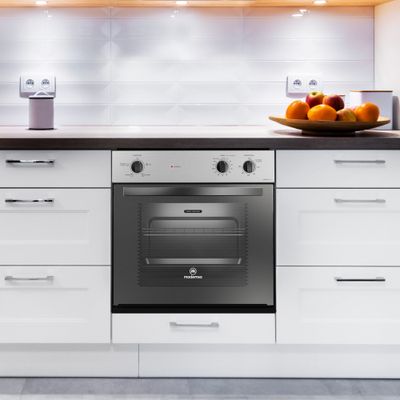 8.-Horno-empotable-Mademsa-M-Spazio-140A---ambientada--2000x