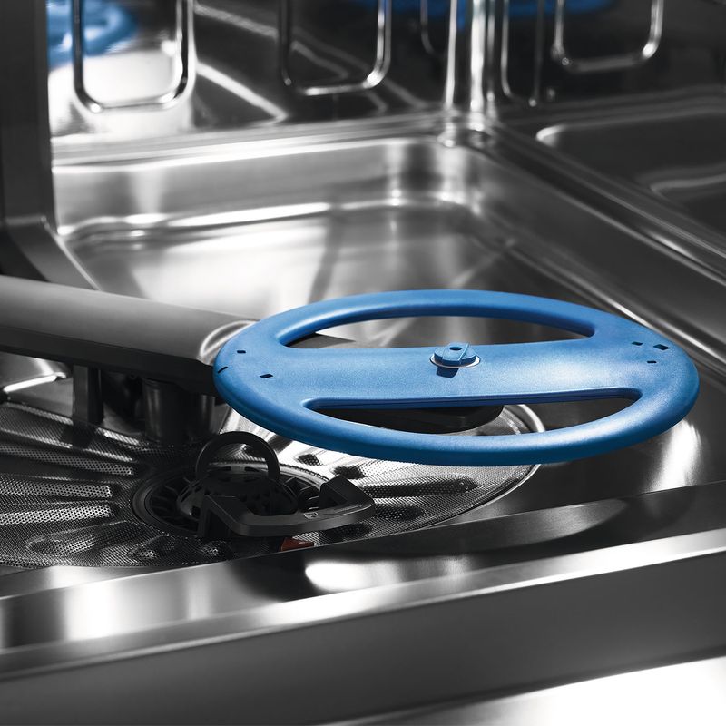 08.--Lavavajillas-Electrolux-detalle-arm-Europe-9880-1500px