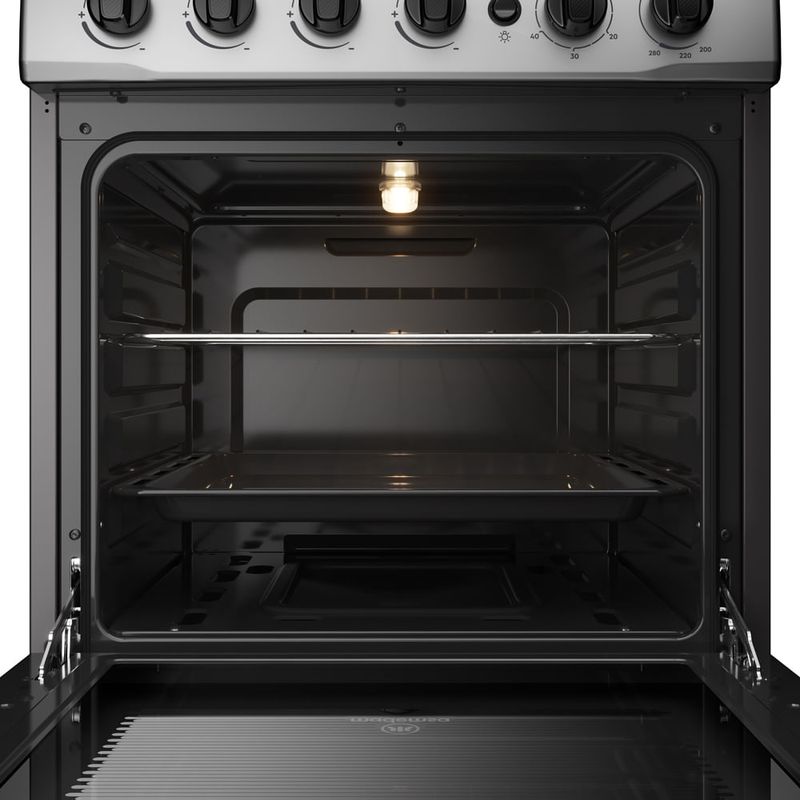06.-Cocina-Mademsa-M-775-ST-detalle-horno-abierto-1000x