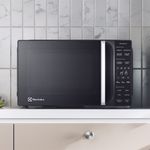 09.--MWO--Electrolux-ambientada-ME25N-1500px