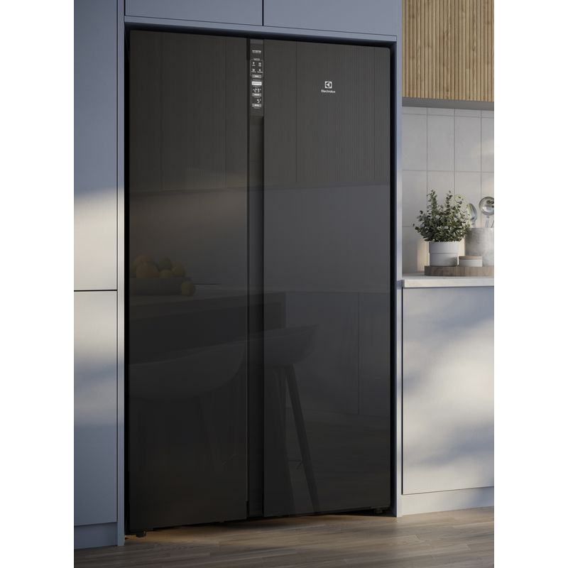 08.--Refrigerador-Mademsa-Ambientada-ES5GB-2331x3150px-2331x3150.raw