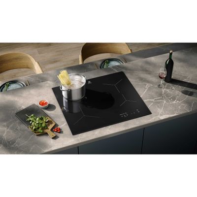 11.--Encimera-Electrolux-ambientada-IE6LP-2000px