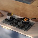 12.--Encimera-5-platos-KE5HP-Electrolux-Ambientada--2000px