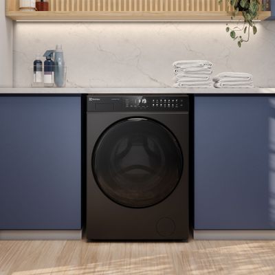 17.--Lavadora-Carga-Frontal-EFLWM12O-Electrolux-Ambientada-2--2000px