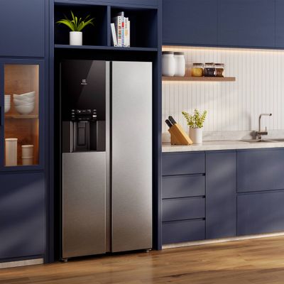 14.--Refrigerador-Side-by-Side-Electrolux-Ambientada-2-ES4WS-2000px