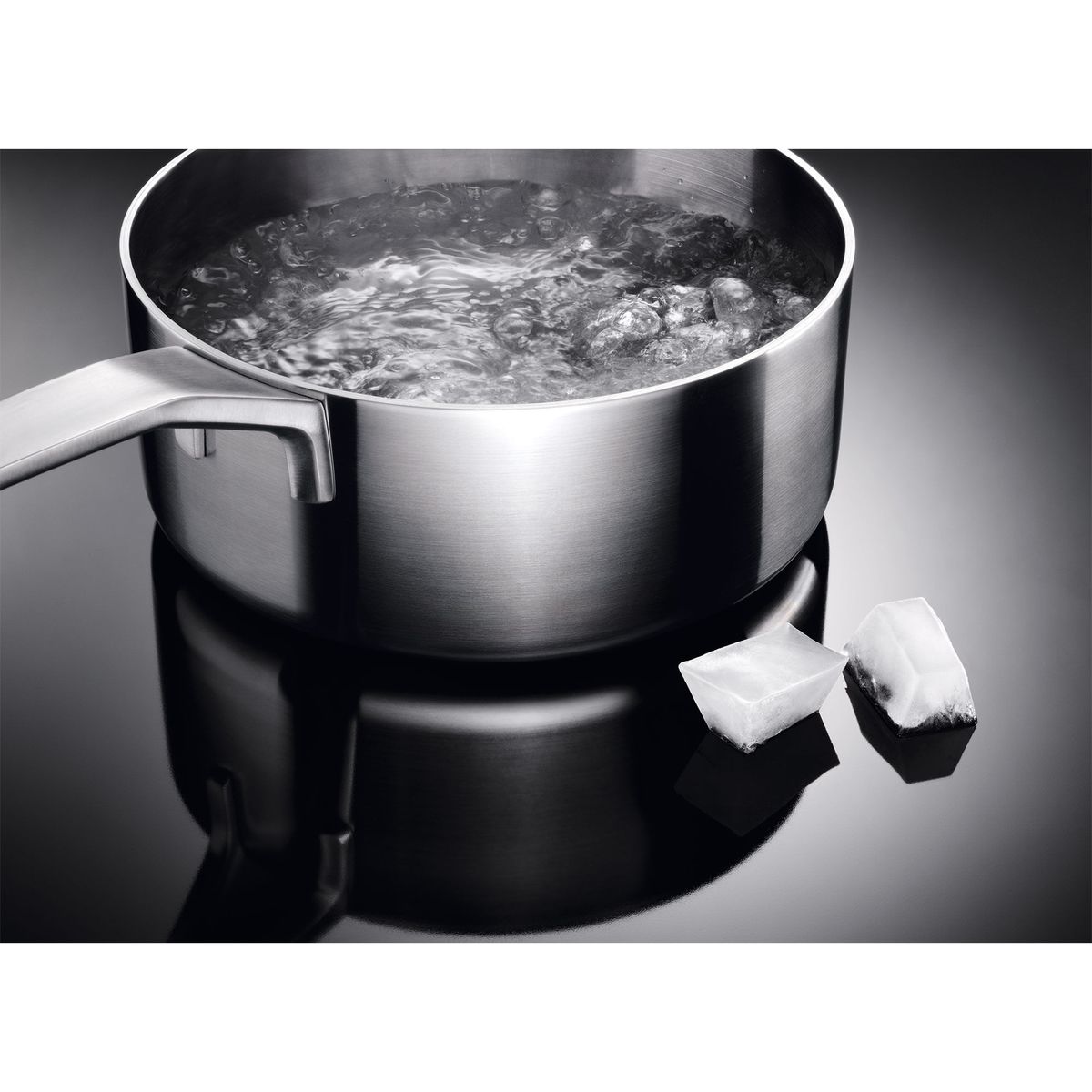 13.--Encimera-a-Induccion-Electrolux-IE2TP--Safety--2000px